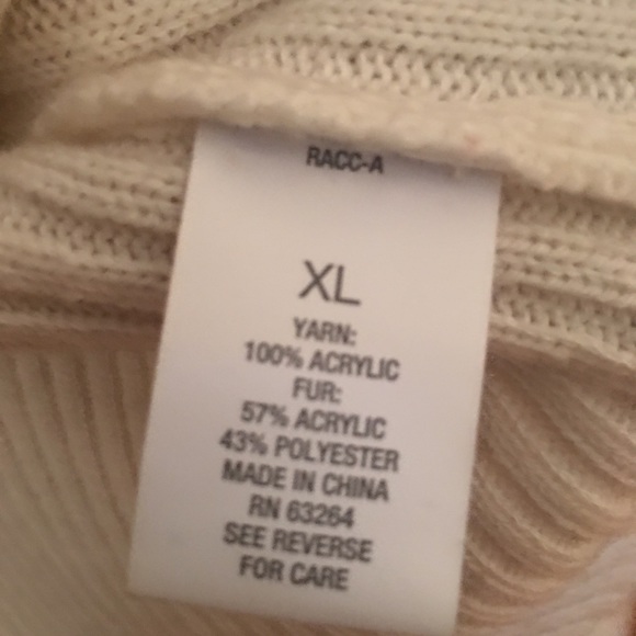 winter white faux fur jacket - Picture 3 of 4